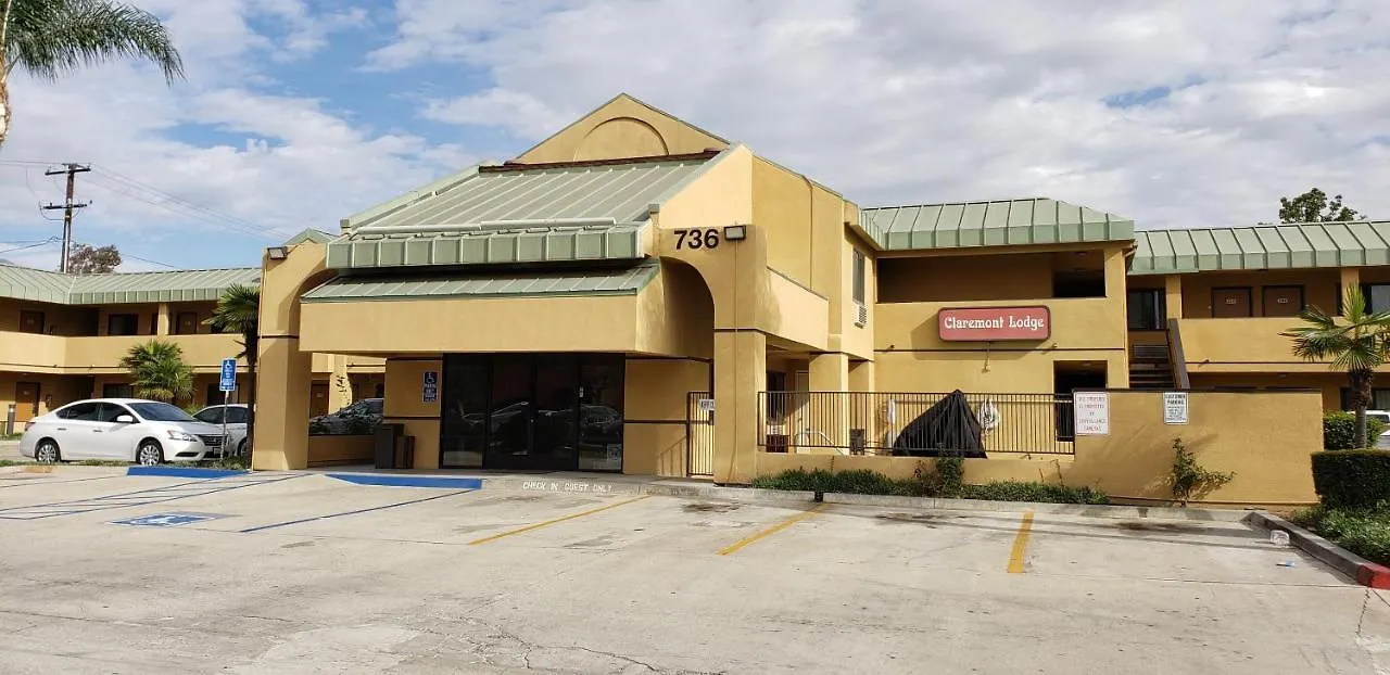 4 Airport Hotels Close to Chino Youth Museum, CA