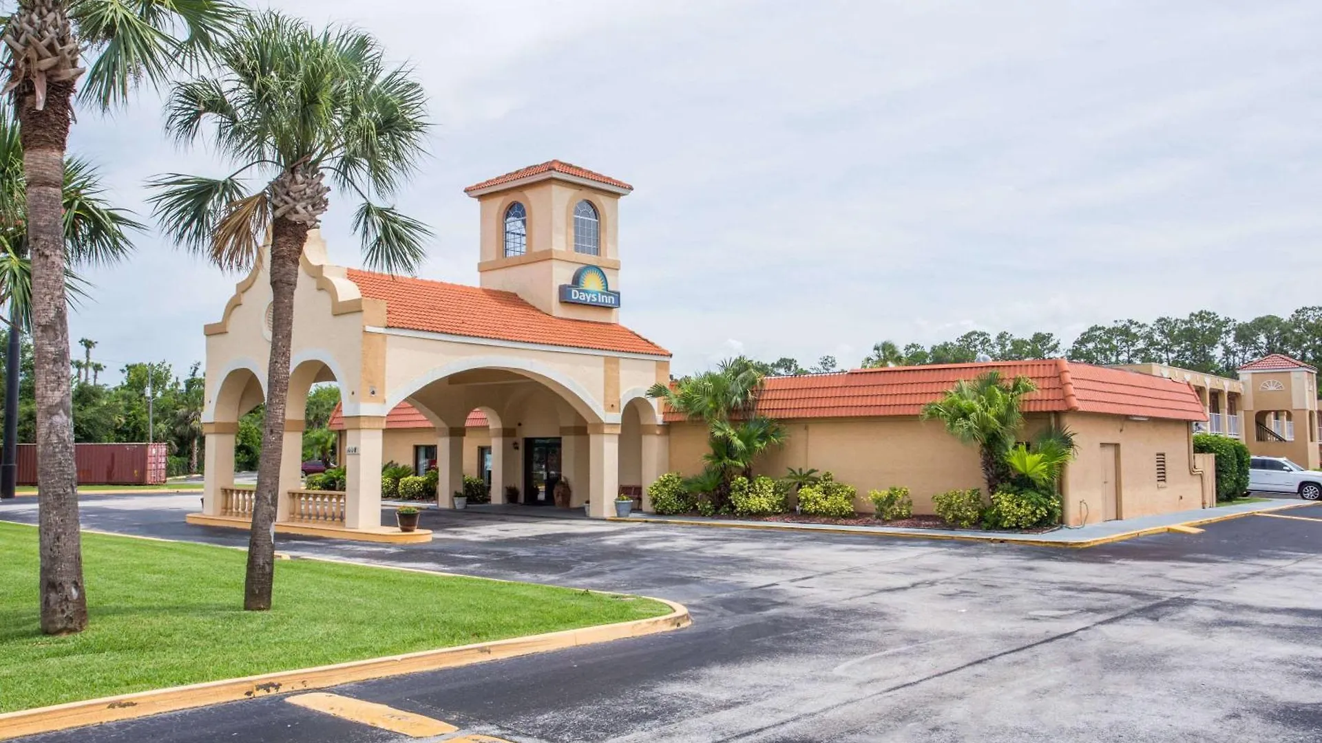 4 Family Hotels Close to Tomoka State Park Worth Booking
